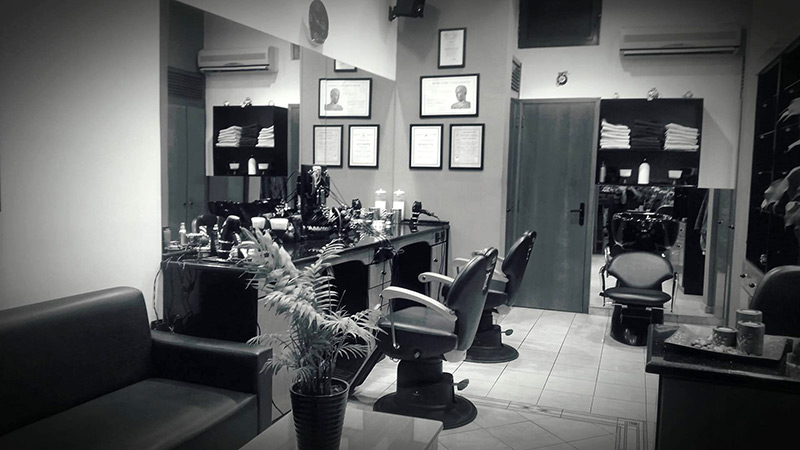 KOUFALIOS BARBER SHOP: Φωτογραφίες & Βίντεο