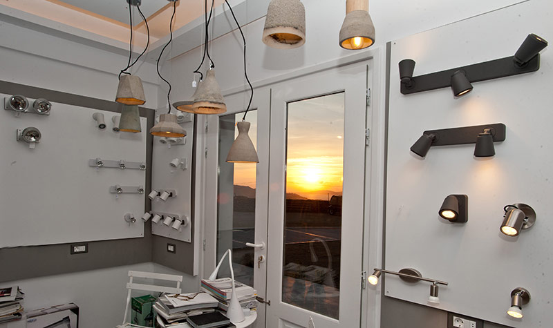 Lighting rails, spotlights for business premises