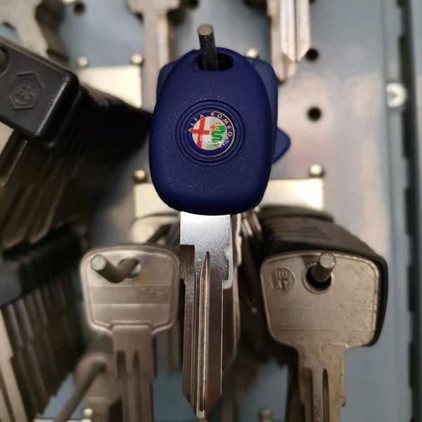 ΚΟΥΡΤΕΣΗΣ ΝΙΚΟΛΑΟΣ - MASTER-KEY: Φωτογραφίες & Βίντεο
