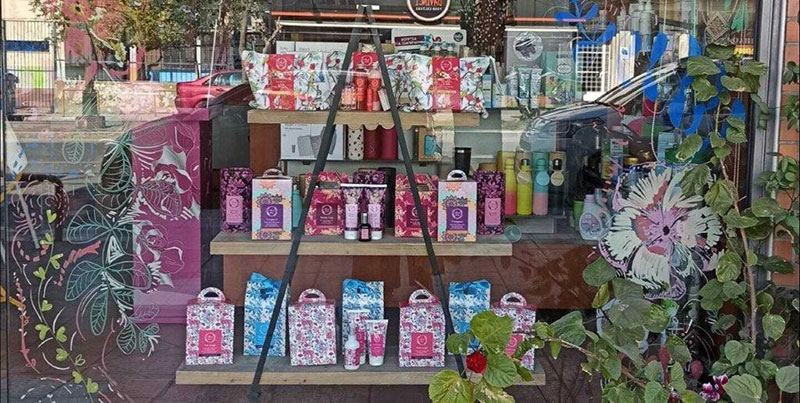 KOUTELI PHARMACY: Φωτογραφίες & Βίντεο
