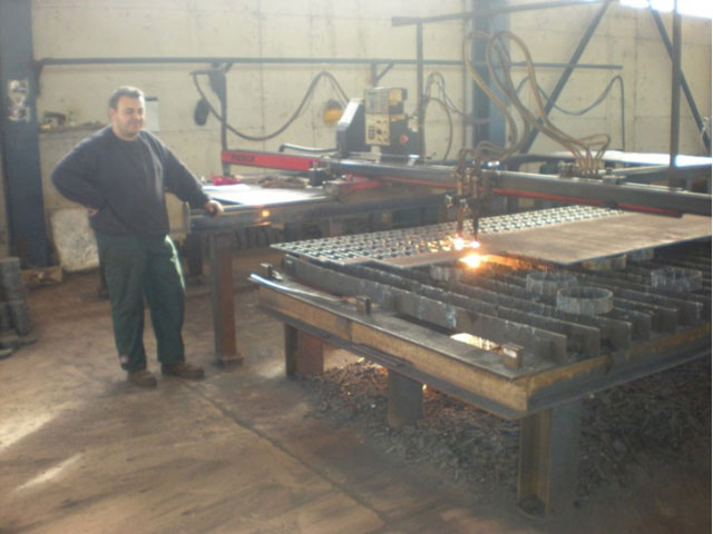 ΚΥΡΙΑΚΙΔΗΣ STEEL METAL: Φωτογραφίες & Βίντεο