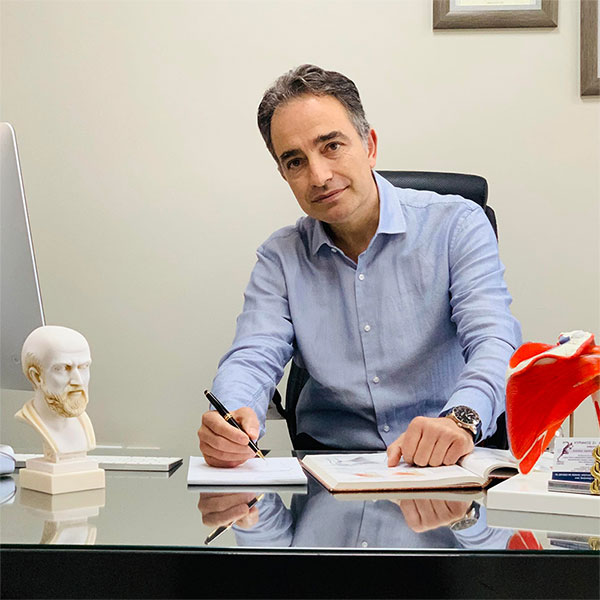 KYRIAKOS ALEXANDROS - BONE & JOINT CENTER: Φωτογραφίες & Βίντεο