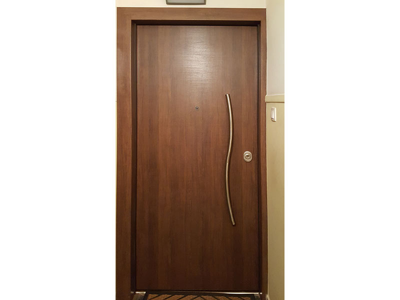 K - DOORS - ΜΠΑΛΤΑΣ ΚΩΝΣΤΑΝΤΙΝΟΣ: Φωτογραφίες & Βίντεο