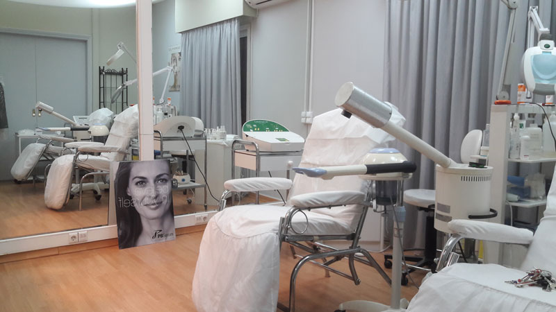 LAGGOUSI ELENI: Φωτογραφίες & Βίντεο