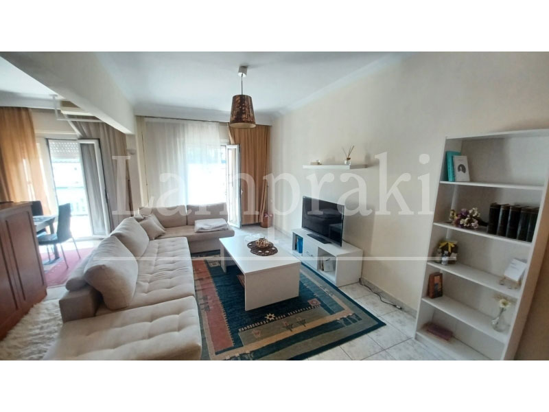 LAMPRAKI REAL ESTATE: Φωτογραφίες & Βίντεο