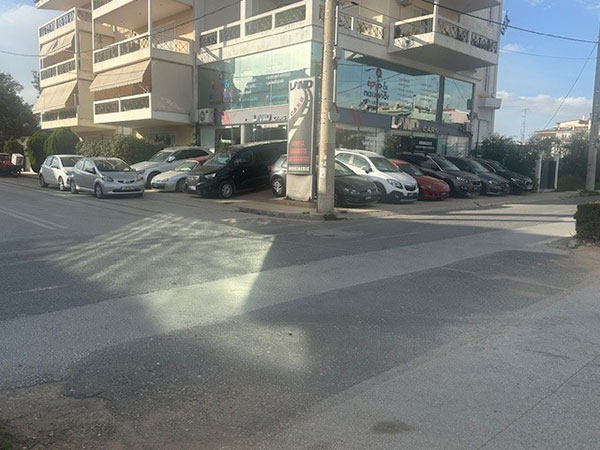 LAND CARS: Φωτογραφίες & Βίντεο