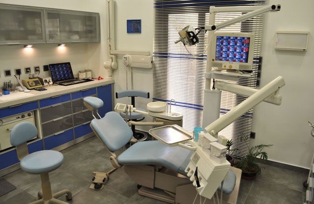 LASER DENTAL CLINIC - TZANNOU EFSTRATIOS: Φωτογραφίες & Βίντεο