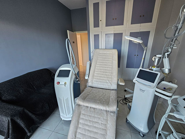 LASER DERMA MED: Φωτογραφίες & Βίντεο