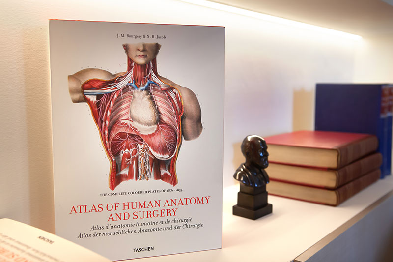 ΛΑΖΑΡΙΔΗΣ ΝΙΚΟΛΑΟΣ MD, MSc, PhD: Φωτογραφίες & Βίντεο