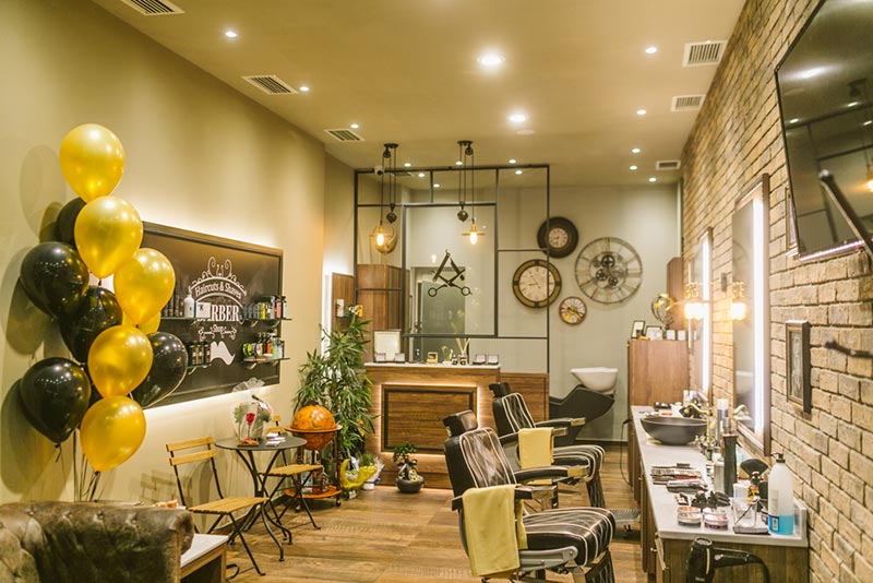 LE BARBIER D'ATHENES: Φωτογραφίες & Βίντεο