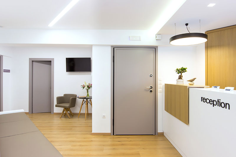 LILLIS LEONIDAS: Φωτογραφίες & Βίντεο