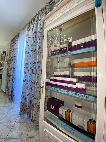 LINA'S BEAUTY HOUSE: Φωτογραφίες & Βίντεο