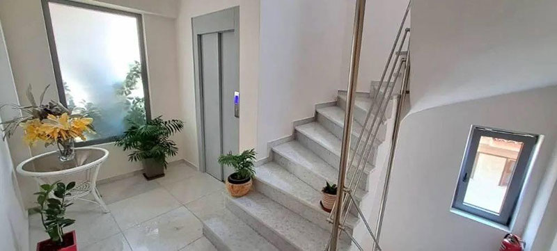 LIVE HOME REAL ESTATE: Φωτογραφίες & Βίντεο