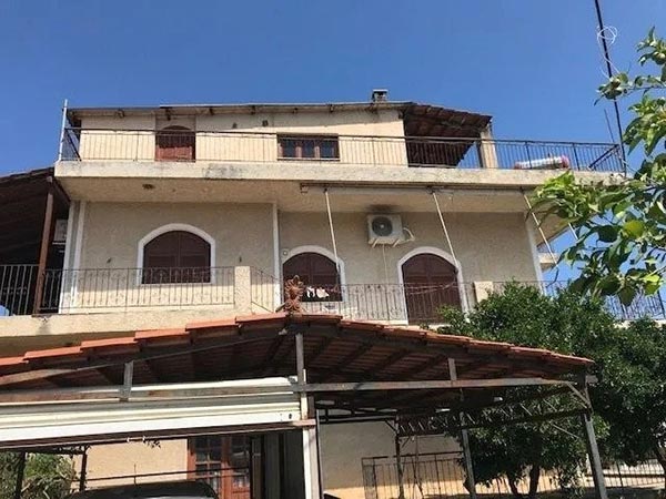 Μονοκατοικία προς πώληση, Σικυώνα, Πάσιο