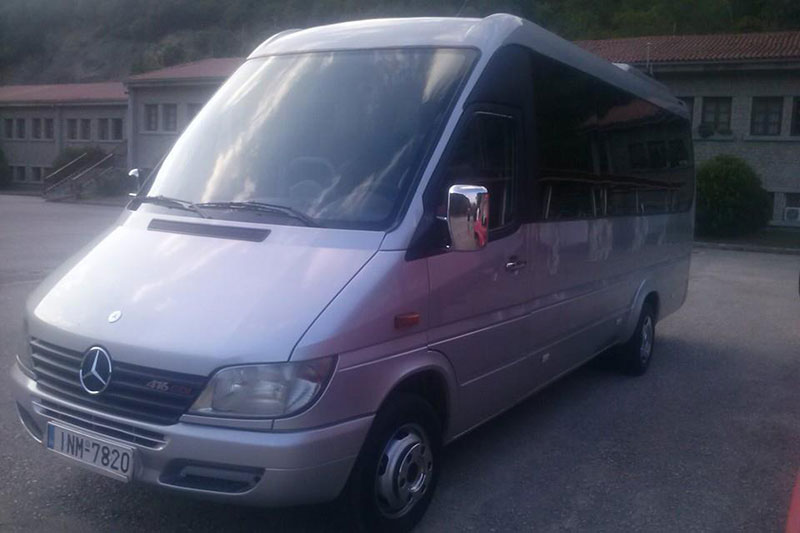 LOUTSARIS BUS: Φωτογραφίες & Βίντεο