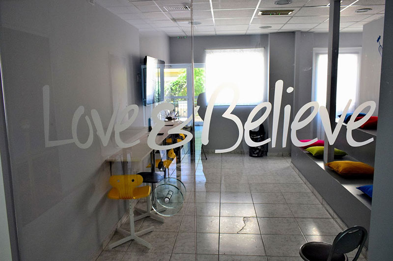 LOVE & BELIEVE: Φωτογραφίες & Βίντεο