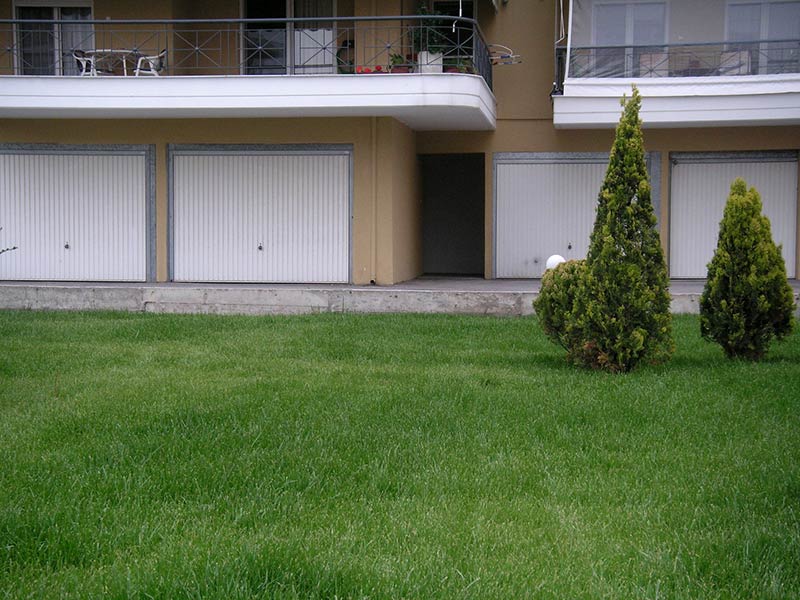 LOWE DOORS MONOPROSOPI IKE: Φωτογραφίες & Βίντεο