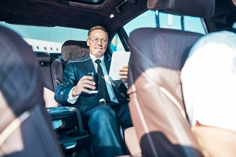 LUX TAXI TRANSFERS: Φωτογραφίες & Βίντεο