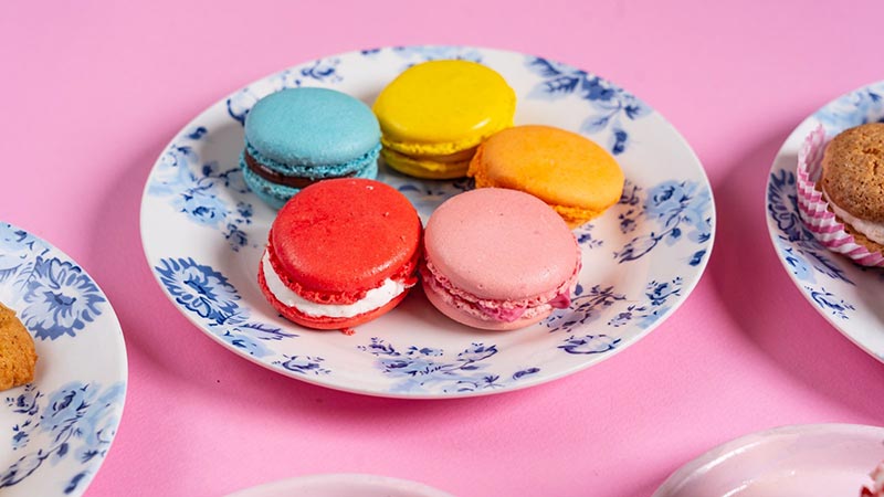 MACARON: Φωτογραφίες & Βίντεο