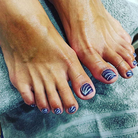 MAGNIFIQUE NAILS & BEAUTY: Φωτογραφίες & Βίντεο