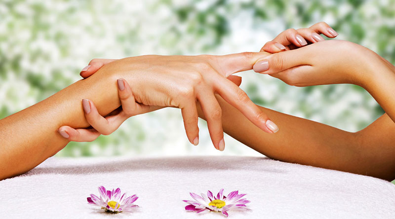 MAGNIFIQUE NAILS & BEAUTY: Φωτογραφίες & Βίντεο