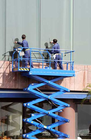 Experienced staff & modern mechanical equipment