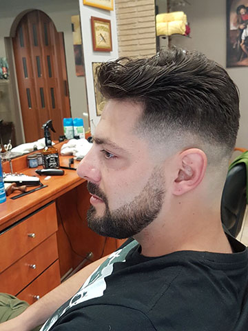 MARINA'S BARBER SHOP: Φωτογραφίες & Βίντεο