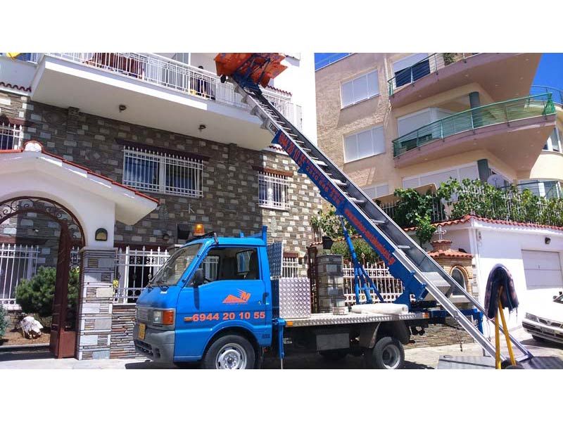Μετακόμιση με ανυψωτικό στην Καστοριά