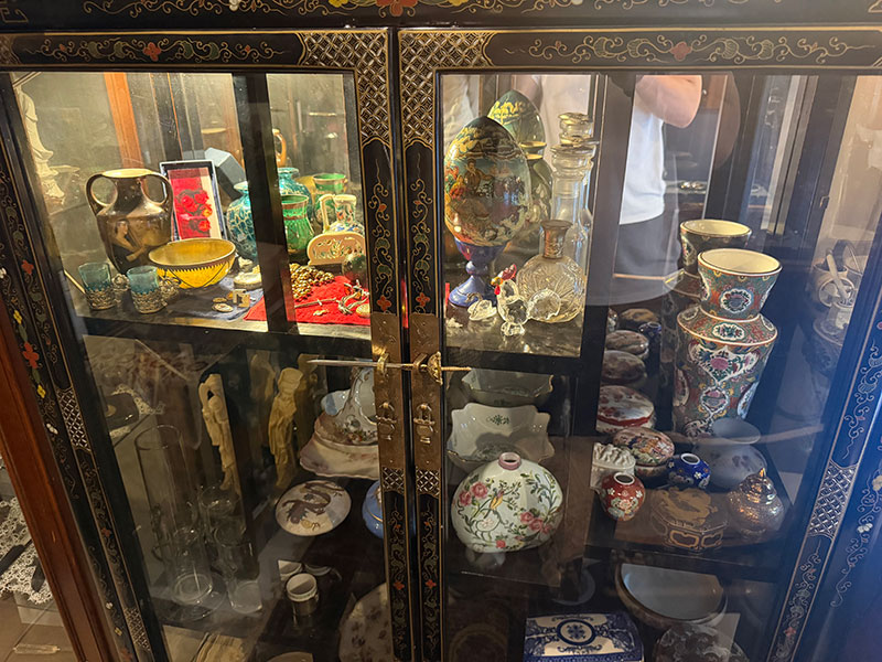 MARINOS ANTIQUE: Φωτογραφίες & Βίντεο