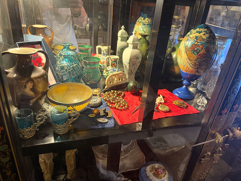 MARINOS ANTIQUE: Φωτογραφίες & Βίντεο