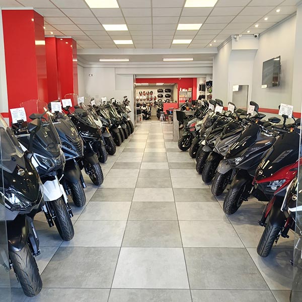 MATAKOS MOTORS: Φωτογραφίες & Βίντεο