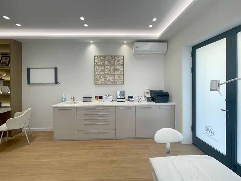 MATTHEW SURGICAL CLINIC - MATTHIOUDAKIS DIMITRIOS: Φωτογραφίες & Βίντεο
