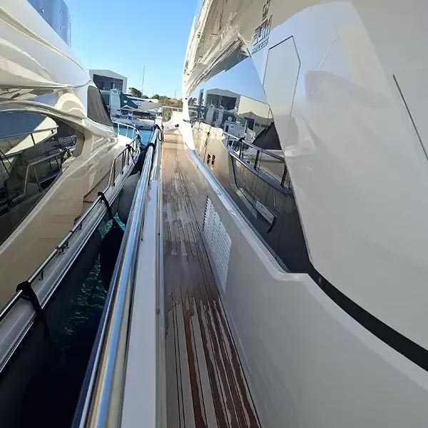 MAX TECH MARINE: Φωτογραφίες & Βίντεο