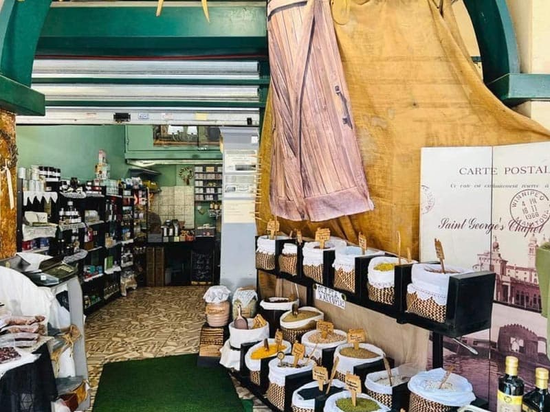 MEDITERRANEAN GOLD: Φωτογραφίες & Βίντεο