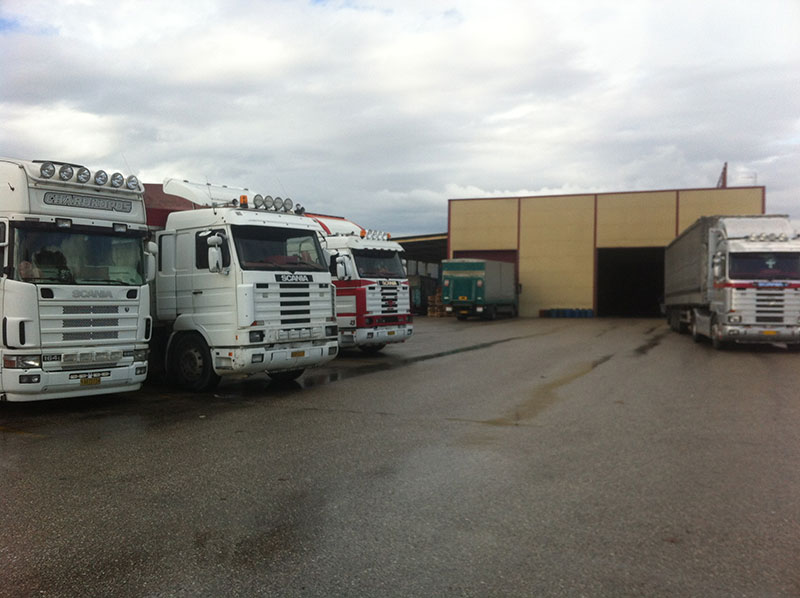 Company-owned specialised fleet for transport
