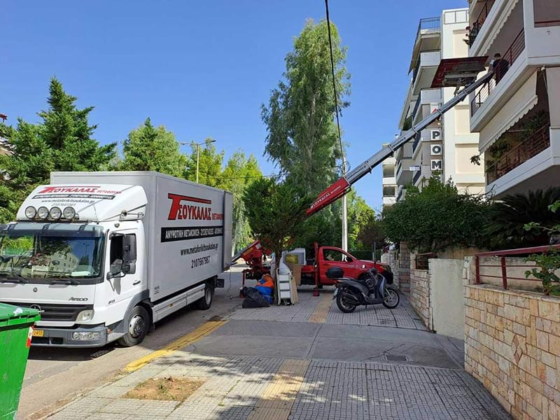 ΜΕΤΑΦΟΡΙΚΗ ΤΣΟΥΚΑΛΑΣ: Φωτογραφίες & Βίντεο