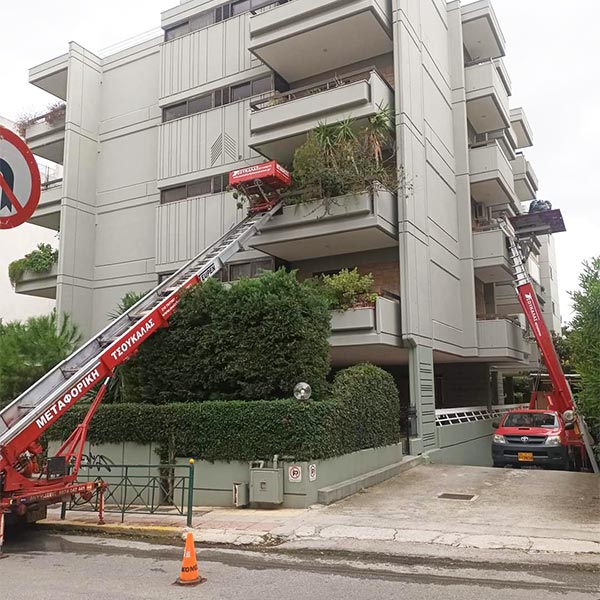 ΜΕΤΑΦΟΡΙΚΗ ΤΣΟΥΚΑΛΑΣ: Φωτογραφίες & Βίντεο