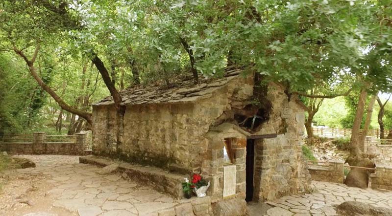 METAFORIKOS SYNETAIRISMOS RADIO TAXI O AGIOS CHRISTOFOROS: Φωτογραφίες & Βίντεο