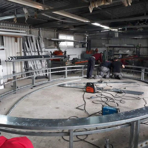 METAL CONSTRUCTION: Φωτογραφίες & Βίντεο