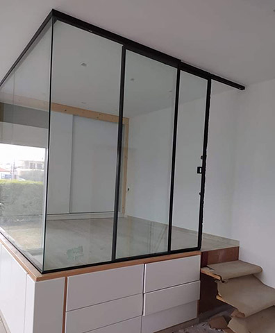 METAL GLASS CORINTHIA: Φωτογραφίες & Βίντεο