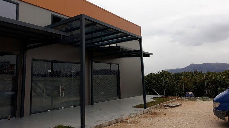 METAL GLASS CORINTHIA: Φωτογραφίες & Βίντεο