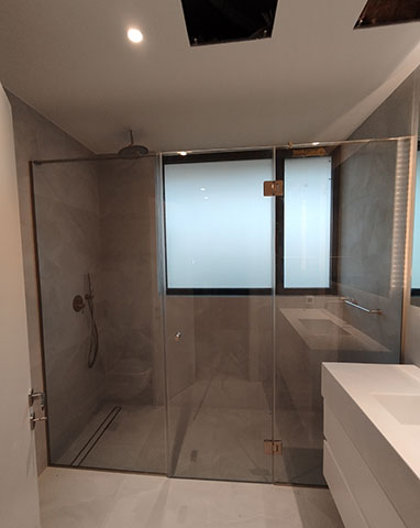 MK GLASS EXPERTS: Φωτογραφίες & Βίντεο