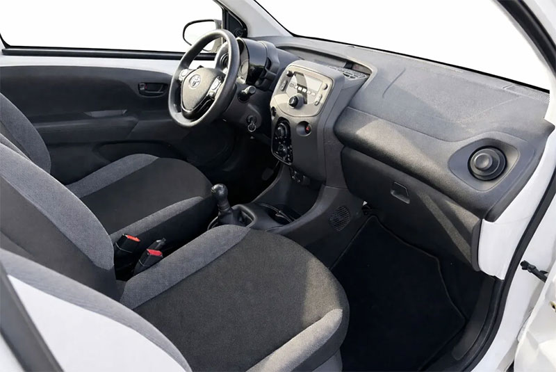 MK RENT A CAR: Φωτογραφίες & Βίντεο