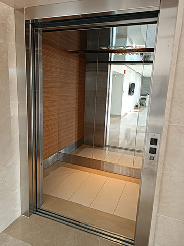 MODEL ELEVATORS: Φωτογραφίες & Βίντεο