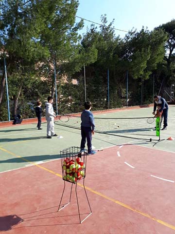 MONTESSORIANA SCHOLEIA - PAIDAGOGIKI PROTOPORIA: Φωτογραφίες & Βίντεο