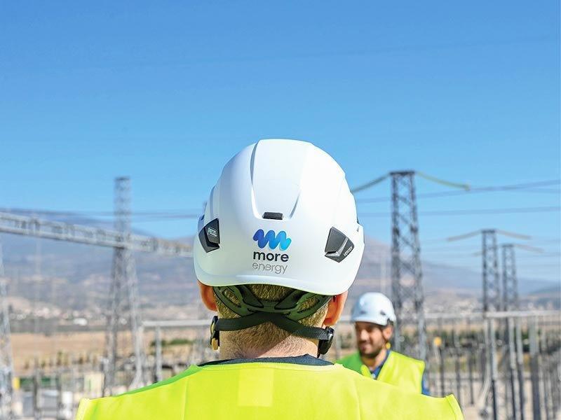 MOTOR OIL: Φωτογραφίες & Βίντεο