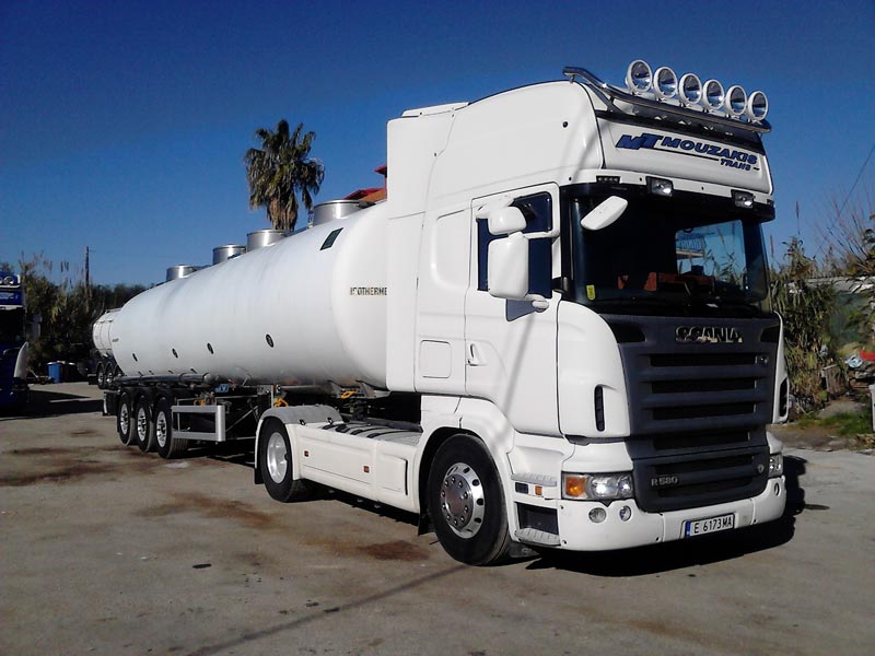 Transport of liquid fuel