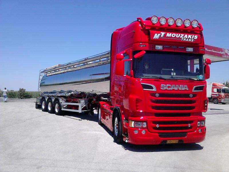 Transport of liquid fuel
