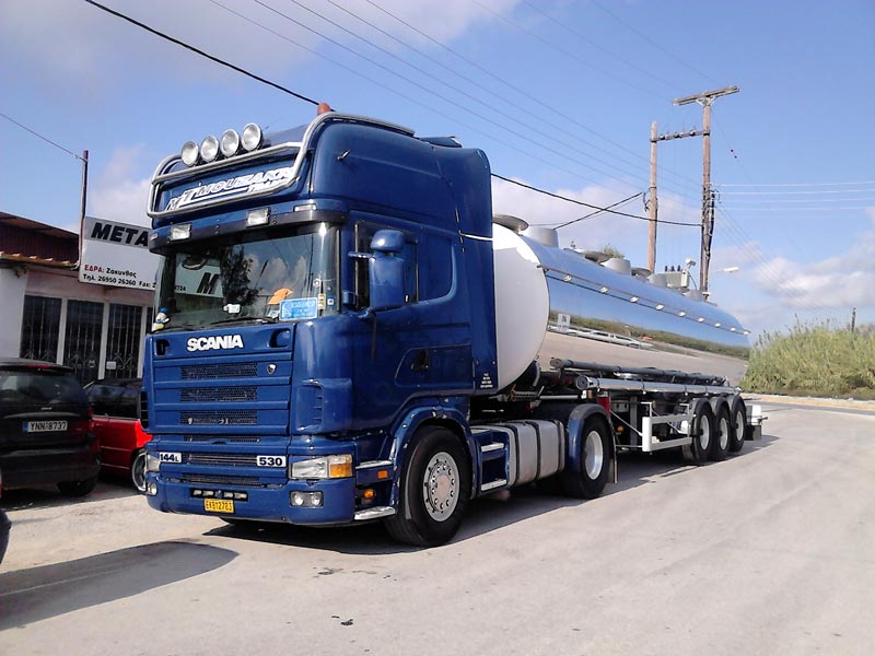 Transport of liquid fuel