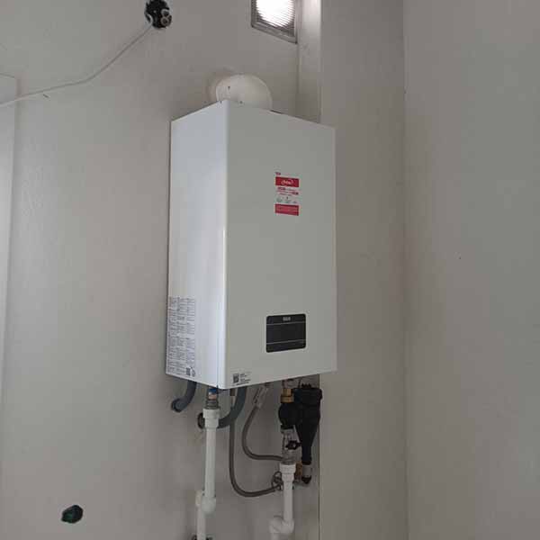 MY GAS ΜΠΕΣΛΕΜΕΣ ΚΩΝΣΤΑΝΤΙΝΟΣ: Φωτογραφίες & Βίντεο